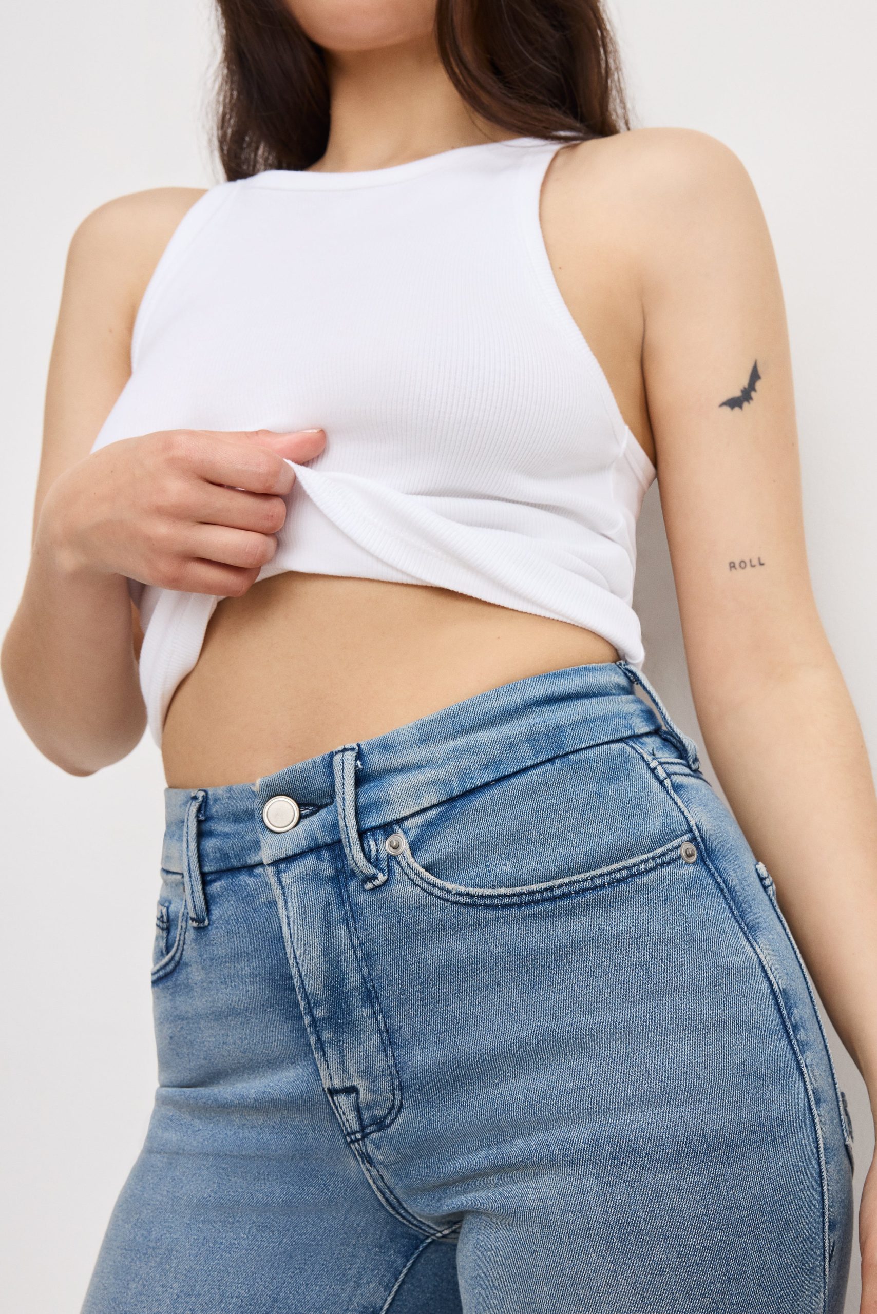 GOOD PETITE STRAIGHT JEANS | BLUE449 - Image 4