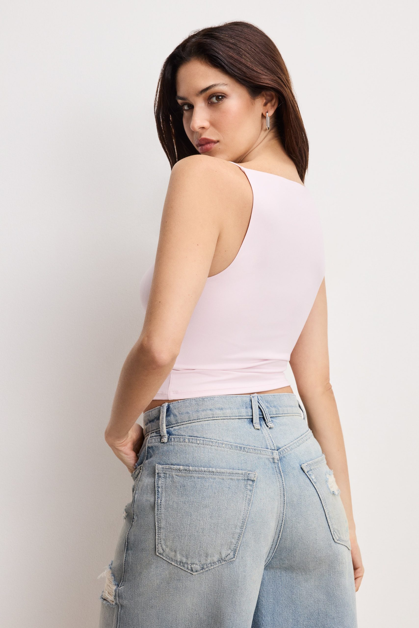 WEIGHTLESS SLEEVELESS TANK | COTTON CANDY PINK003 - Image 2