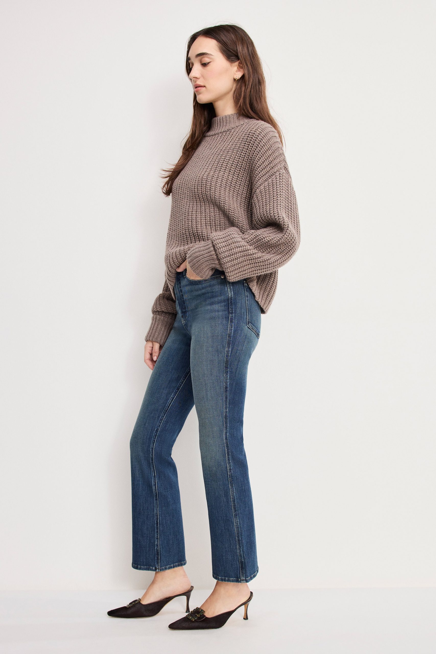 GOOD STANDARD KICK FLARE JEANS | INDIGO1147 - Image 3