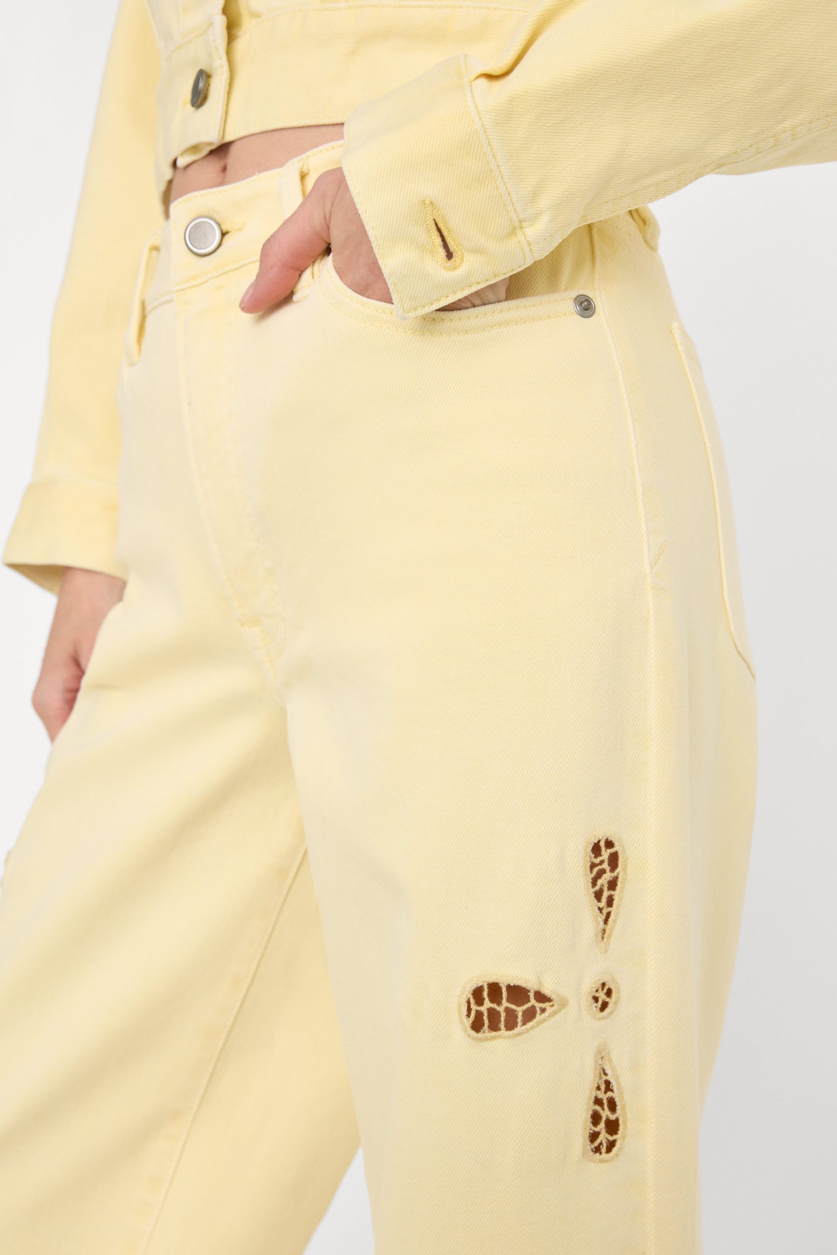 GOOD WAIST PALAZZO ANKLE EMBROIDERED JEANS | ANISE YELLOW - Image 4