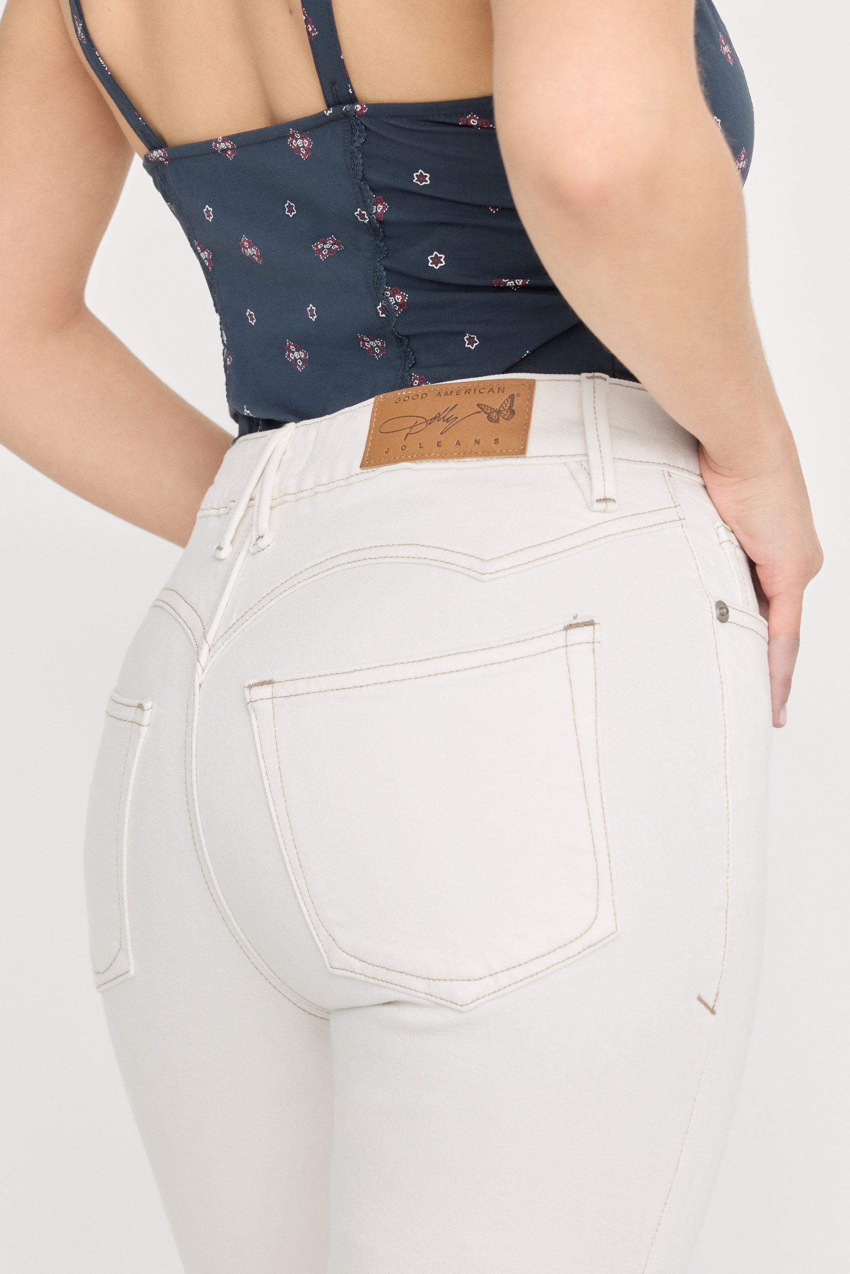 DOLLY JOLEANS PETITE FLARE JEANS | VINTAGE WHITE - Image 5