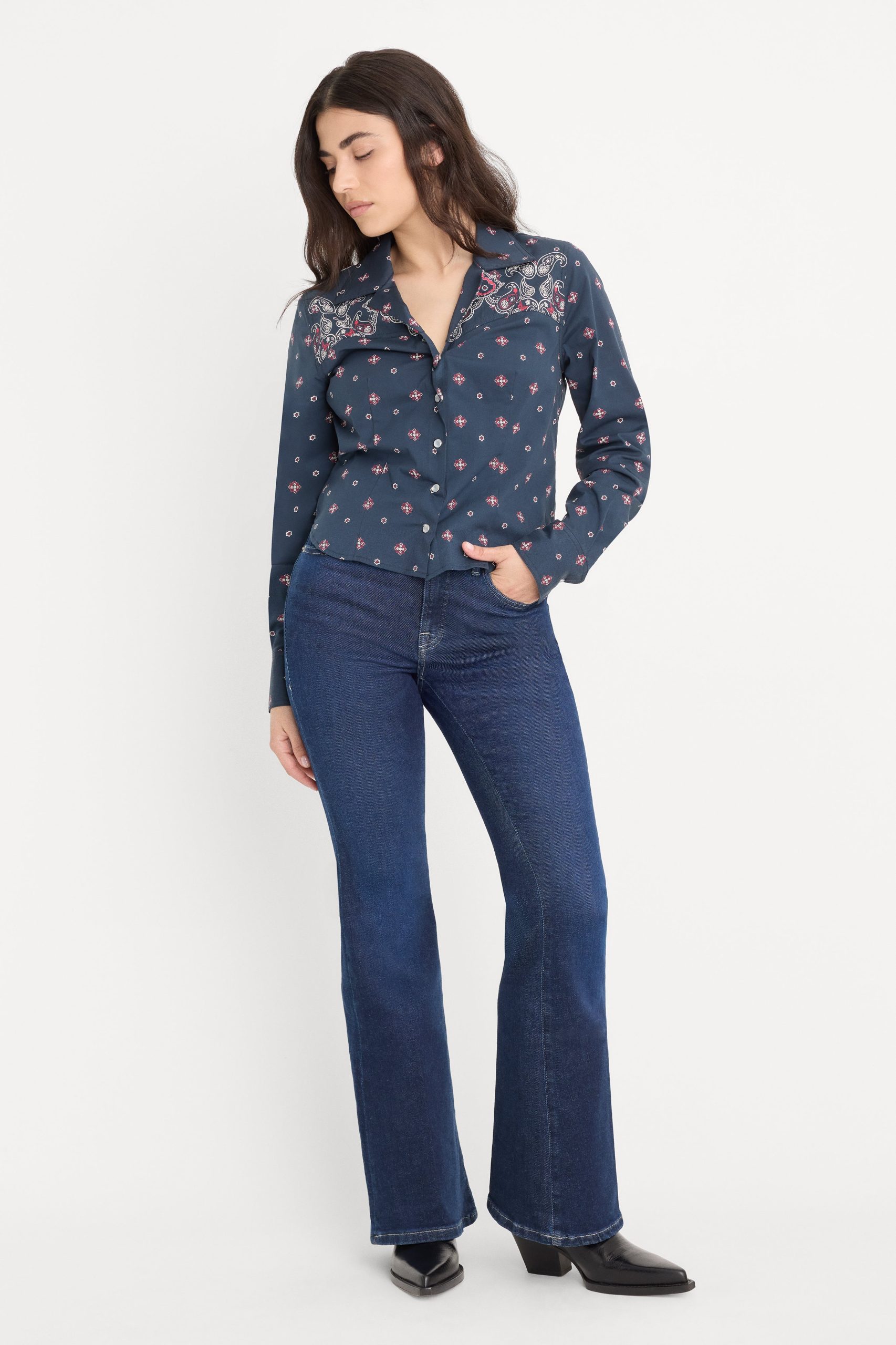 DOLLY JOLEANS PETITE FLARE JEANS | INDIGO1193 - Image 3