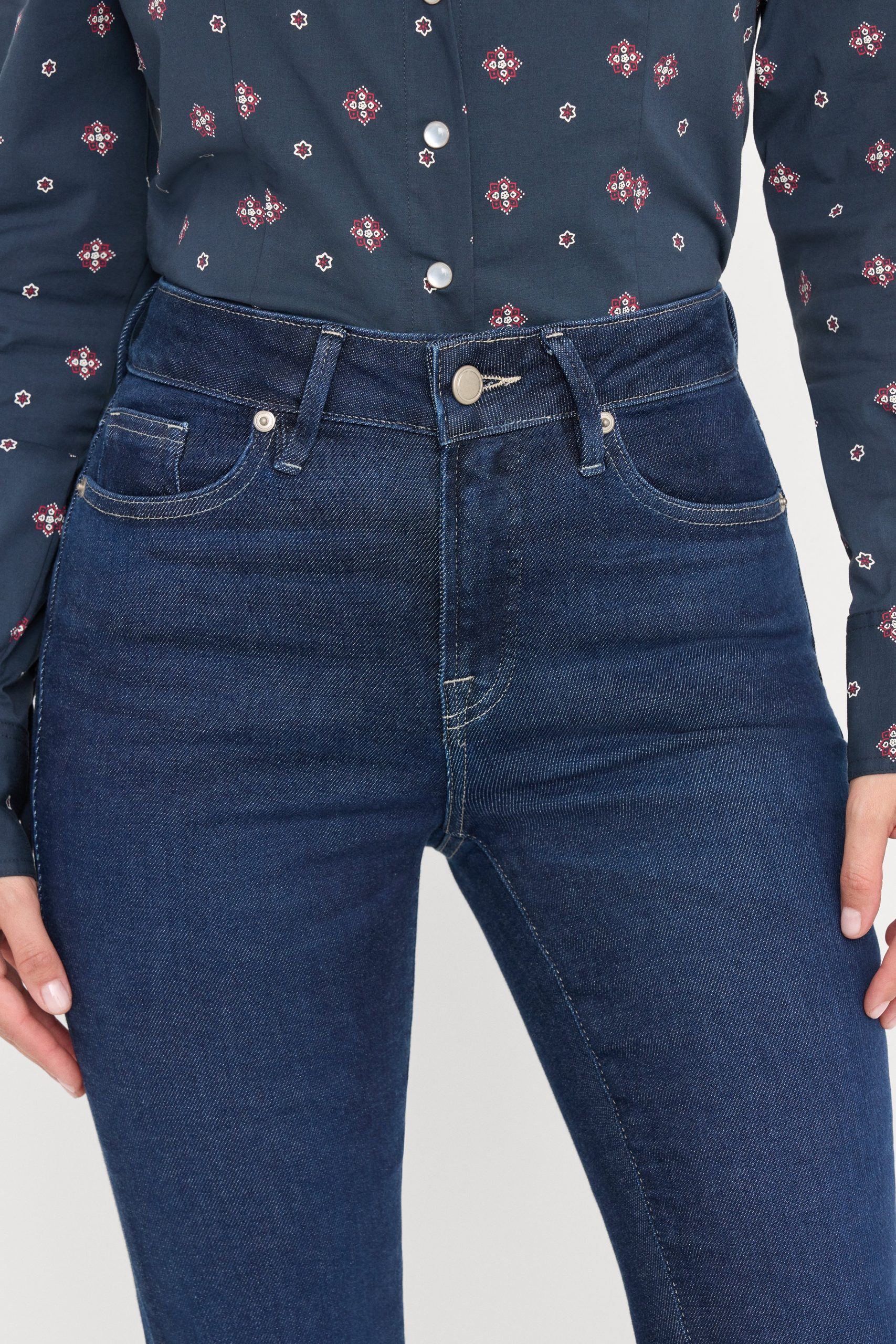 DOLLY JOLEANS PETITE FLARE JEANS | INDIGO1193 - Image 4
