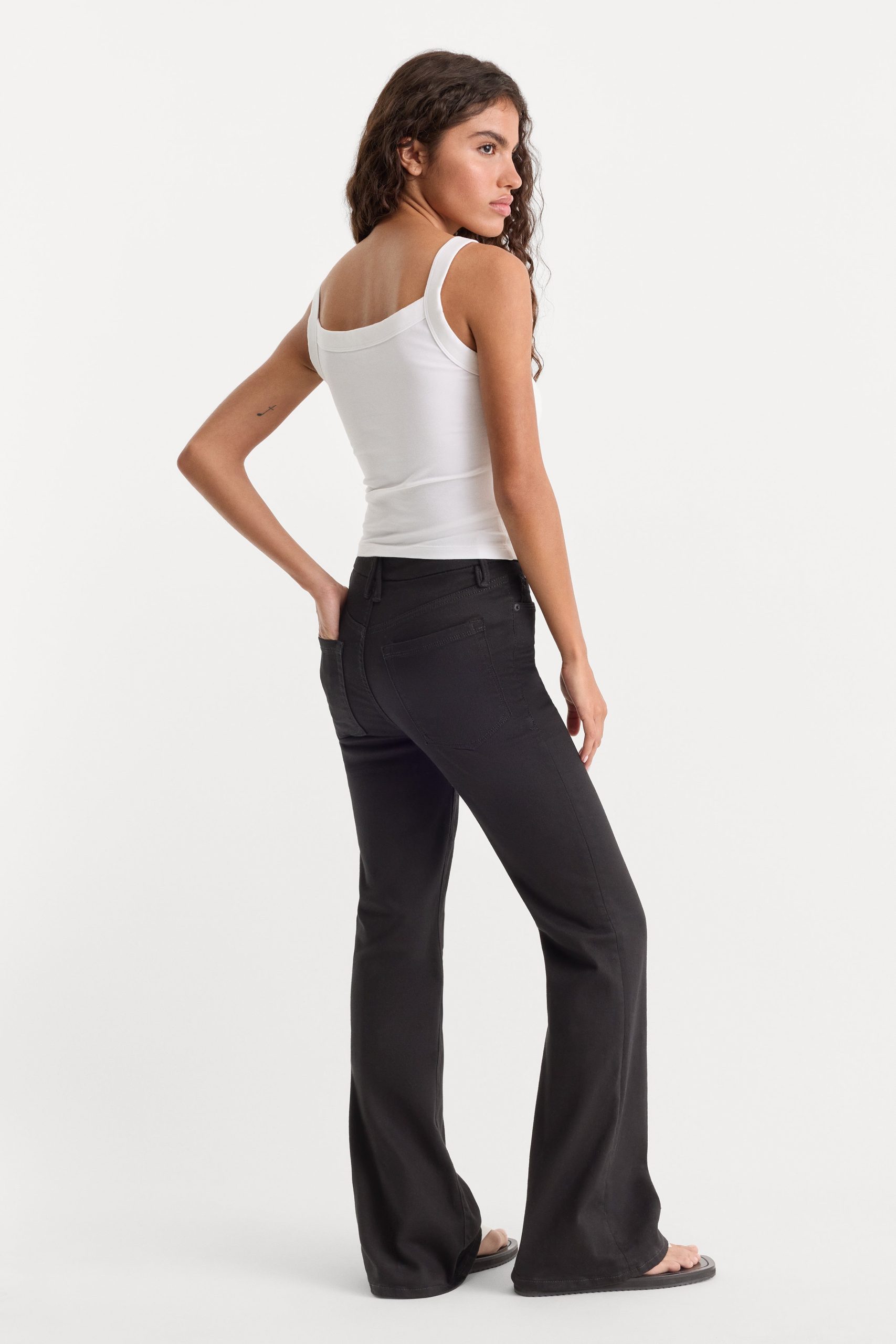 NEVER FADE GOOD PETITE FLARE JEANS | BLACK - Image 5
