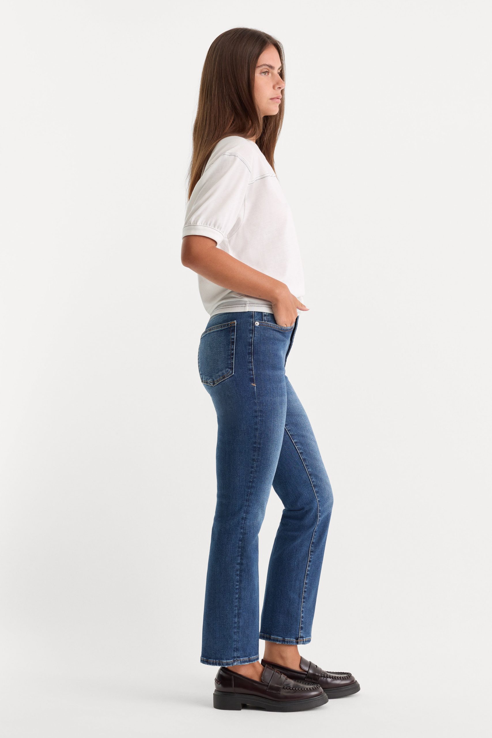 ALWAYS FITS GOOD PETITE STRAIGHT JEANS | INDIGO571 - Image 2