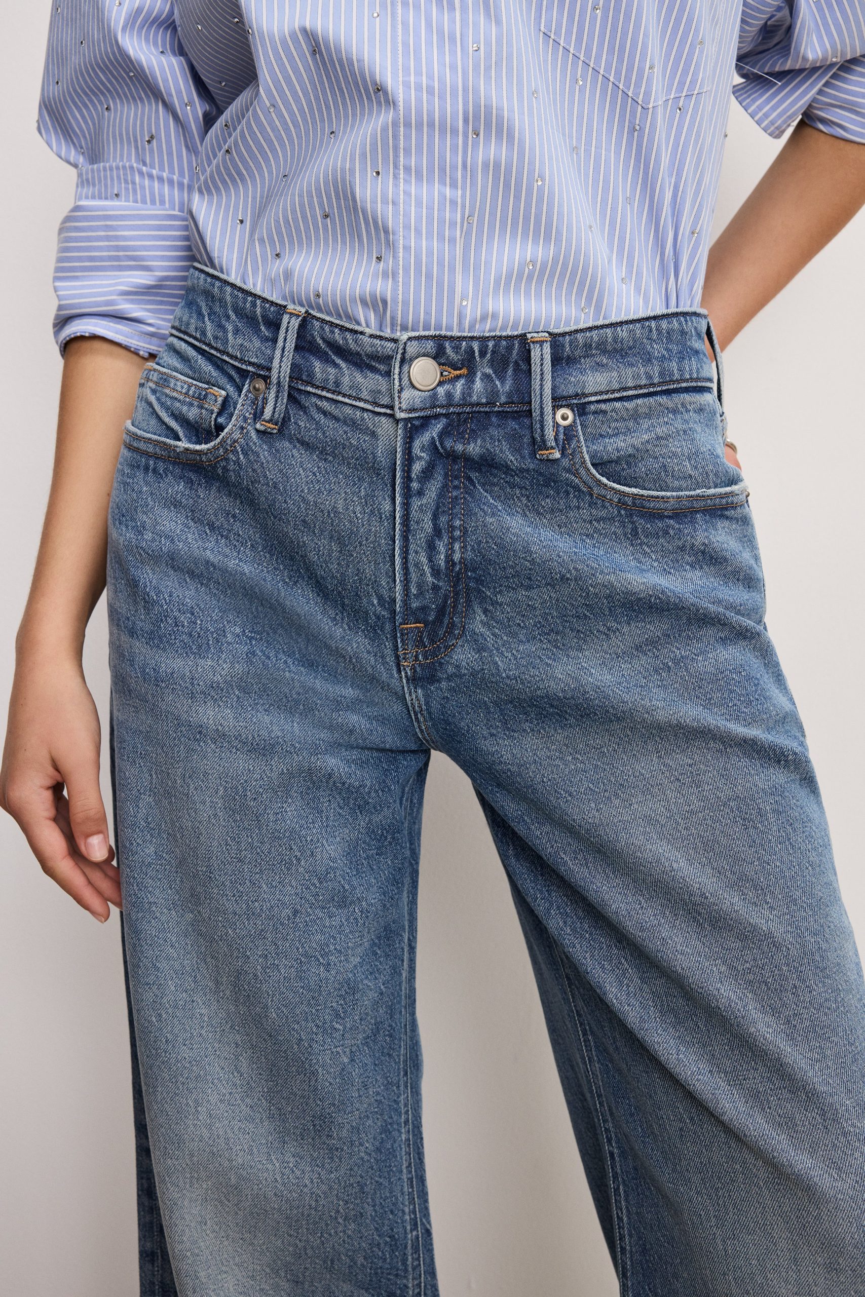 GOOD EASE PETITE RELAXED JEANS | INDIGO575 - Image 4